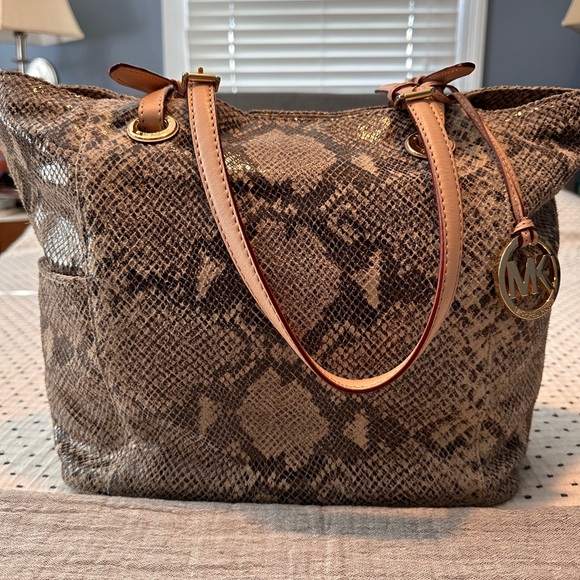 Michael Kors leather python patterned tote. - Picture 1 of 3